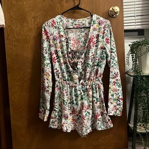 DO+BE romper size small